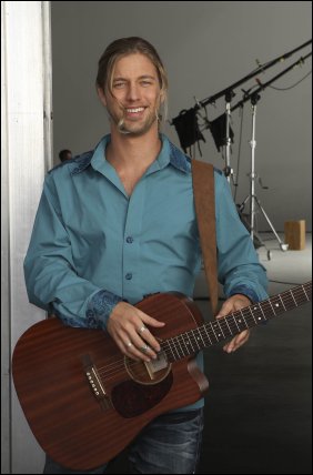 Casey James