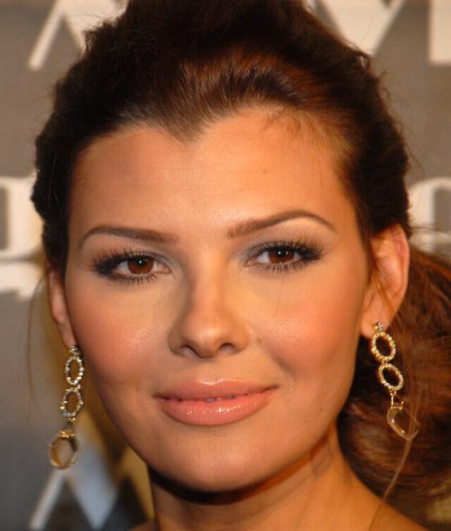 Ali Landry