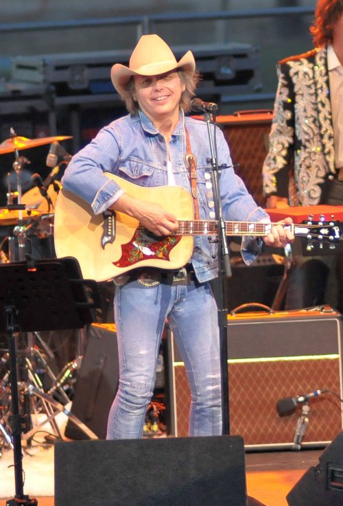 Dwight Yoakam