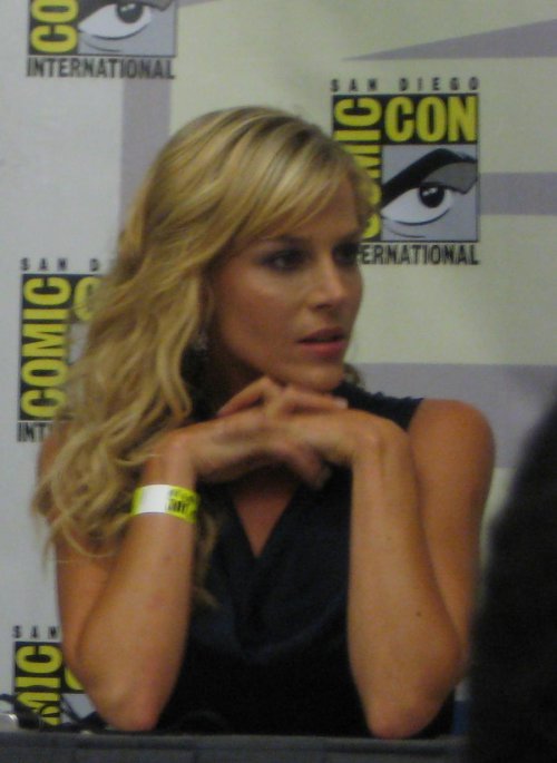 Julie Benz