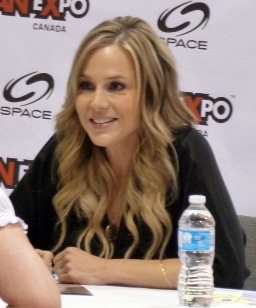 Julie Benz