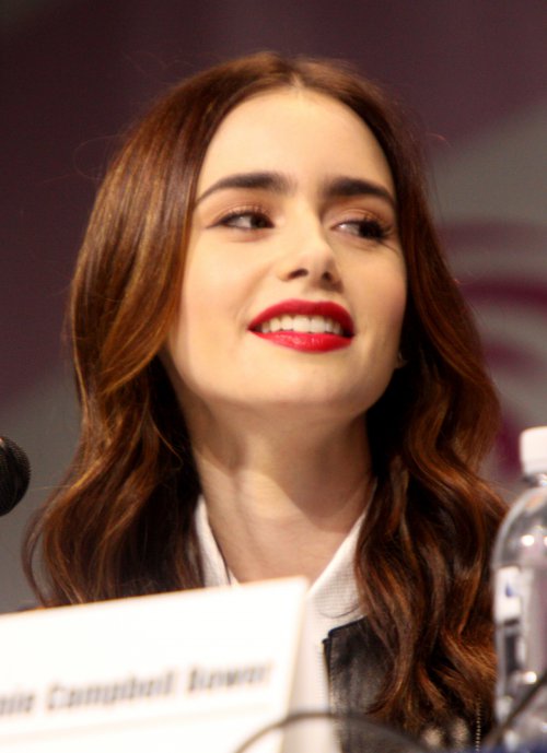 Lily Collins