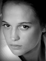 Alicia Vikander