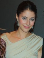 Amanda Crew