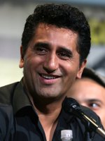 Cliff Curtis