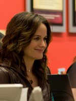 Elizabeth Reaser