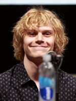 Evan Peters
