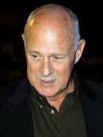 Gerald McRaney