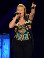 Kelly Clarkson