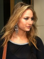 Leelee Sobieski