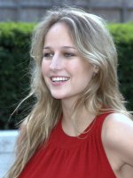 Leelee Sobieski