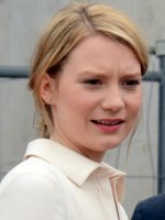 Mia Wasikowska