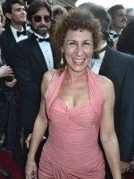 Rhea Perlman