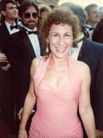Rhea Perlman