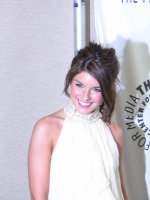 Shenae Grimes