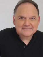 Stephen Furst